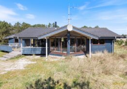 Ferienhaus in Bjerregård mit überdachter Terrasse. Kat. nr.:  B2793, Bjerregårdsvej 103;