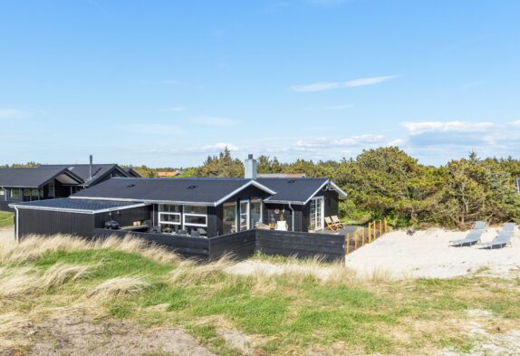 Hyggeliges Ferienhaus mit Kamin und geschlossener Terrasse