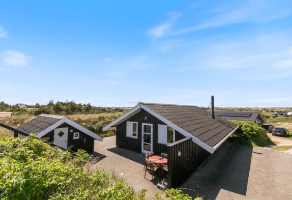 Gepflegtes Ferienhaus auf Dünengrundstück in Bjerregård