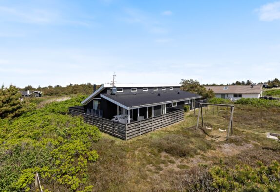 Gemütliches Ferienhaus in Bjerregård mit Sauna und Kamin