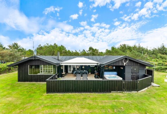 Ferienhaus für 6 Personen mit Außenwhirlpool – 1 Hund erlaubt