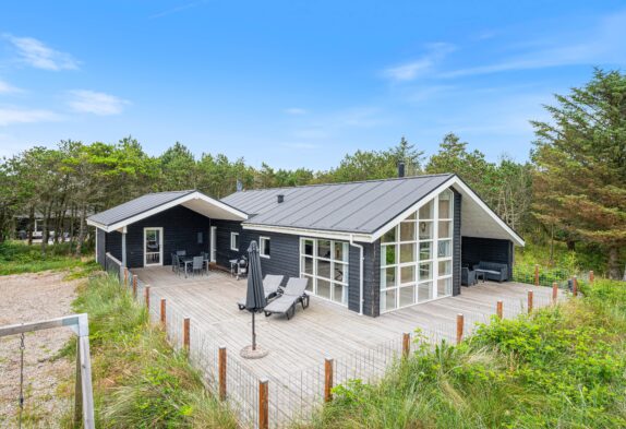 Sauna og spa i et flot 5 stjernet feriehus med privat skov, hunde tilladt