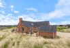 Moderne sommerhus med sauna kun 50 meter fra havet (billede 1)