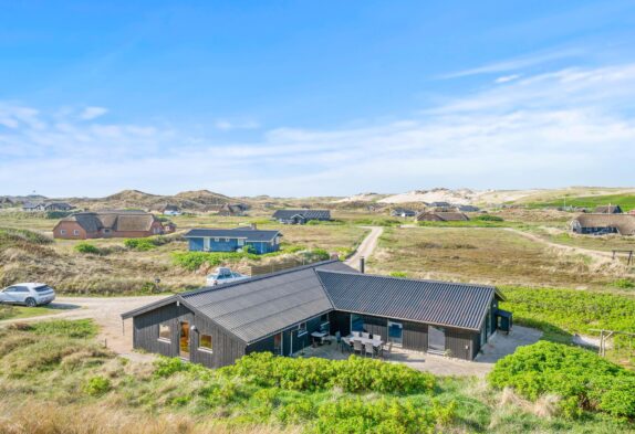 Strandnahes Poolhaus in Haurvig für 8 Gäste