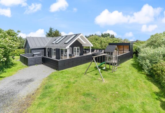 Ferienhaus mit Aussenwhirlpool und Sauna auf einem ungestörten Naturgrund