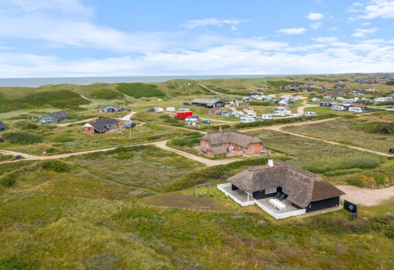 Ferienhaus mit Reetdach nah am Meer ? 2 Hunde erlaubt