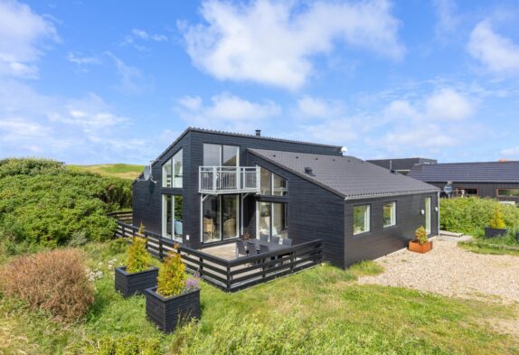 Schönes 4-Sterne-Haus mit Fjordsicht und nur 250m zum Meer