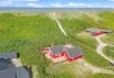 Hyggeligt sommerhus med brændeovn – unik beliggenhed (billede 1)
