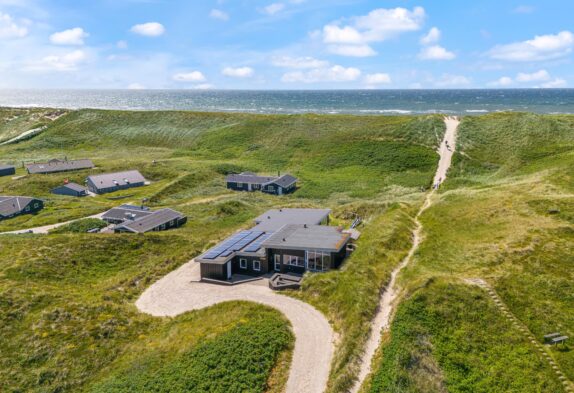 Luxuspoolhaus für 12 Personen 100 Meter vom Nordseestrand