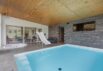 Luksuriøst 5-stjernet sommerhus med pool til 12 pers., 100 m fra havet (billede 2)