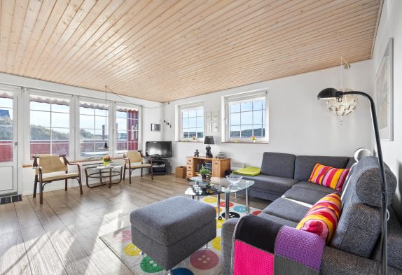 Hyggeligt feriehus med skønne terrasser ved Vesterhavet