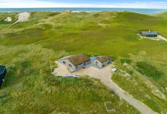 5-Sterne-Ferienhaus in Årgab mit Außensauna in Strandnähe