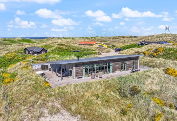 5-Stjernet hus – panoramaudsigt og vildmarksbad, kun 150 m fra havet
