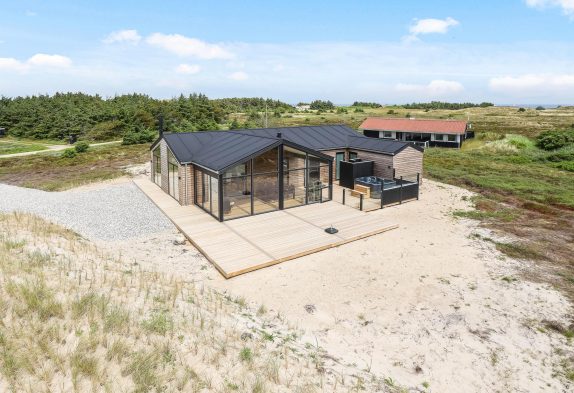 Luksussommerhus med sauna og udespa 250 meter fra stranden