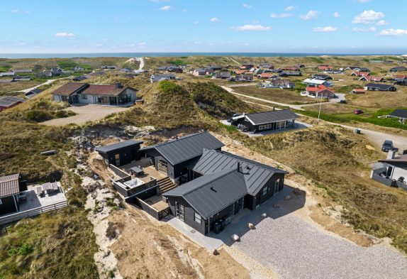 Luxusferienhaus mit Außenwhirlpool, Outdoor- Sauna – Hund erlaubt