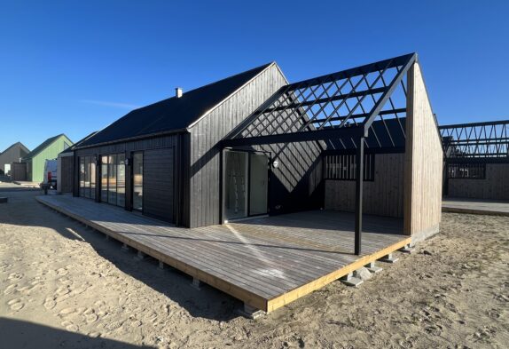 Modernes Ferienhaus in Hvide Sande, Baujahr 2025