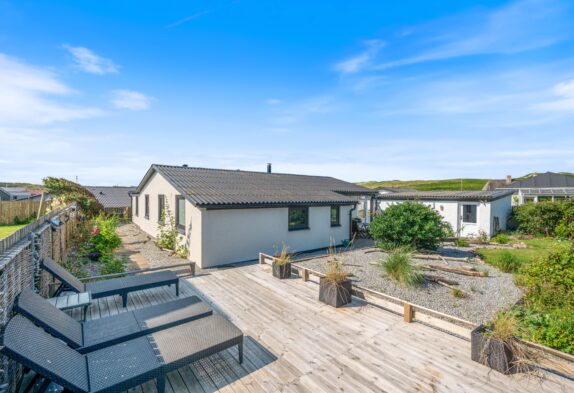 Modernes Ferienhaus mit Strandnähe in Hvide Sande