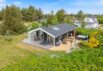 Velholdt sommerhus i Nr. Lyngvig med udespa og brændeovn (billede 1)