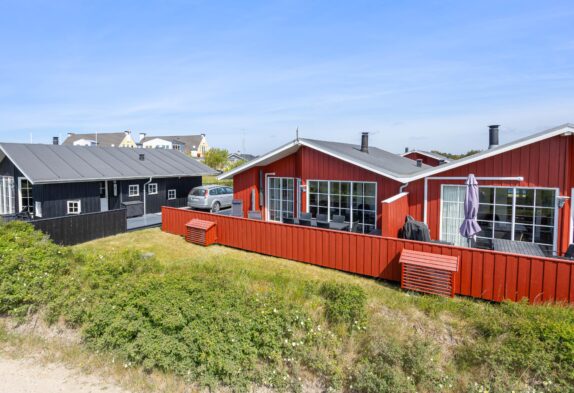 Dejligt sommerhus med spa og brændeovn i Nr. Lyngvig