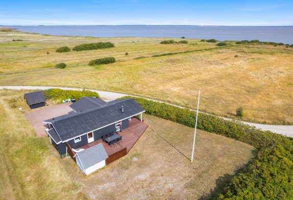 Dejligt sommerhus med sauna og udsigt