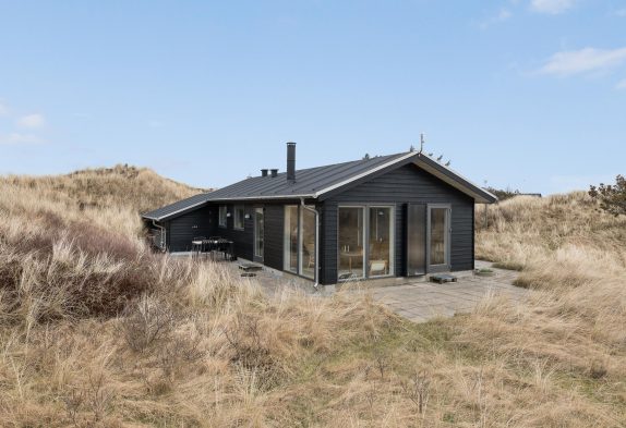 Helles strandnahes Nichtraucherhaus mit Kaminofen