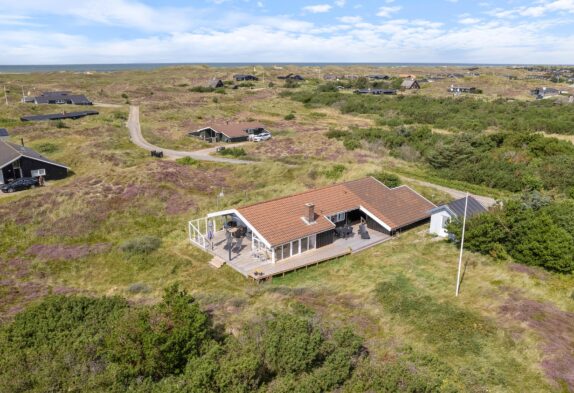 Hyggeligt sommerhus i Klegod tæt ved Vesterhavet