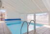 Lyst og dejligt sommerhus med pool og sauna – tæt på havet (billede 2)