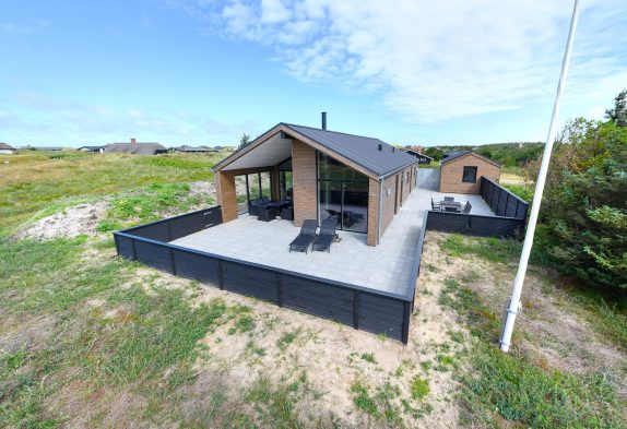 Neues und stilvolles Ferienhaus mit Whirlpool und Sauna