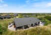 Lækkert sommerhus med udendørsspa og sauna (billede 1)