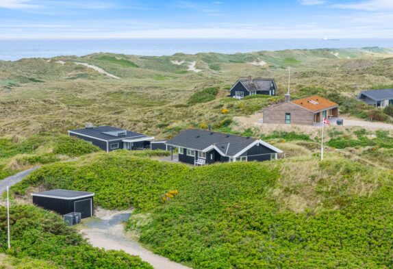 Hyggeligt sommerhus med fantastisk panoramaudsigt i Houvig