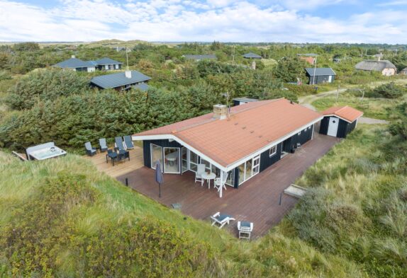 Schönes Ferienhaus mit Sauna und Außenwhirlpool