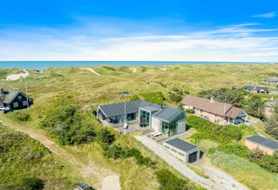 Modernes Ferienhaus mit Whirlpool in toller Strandlage