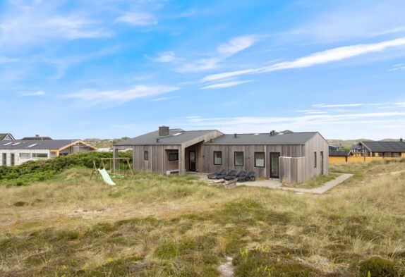 Schönes Ferienhaus am Meer mit Whirlpool, Sauna und Billard