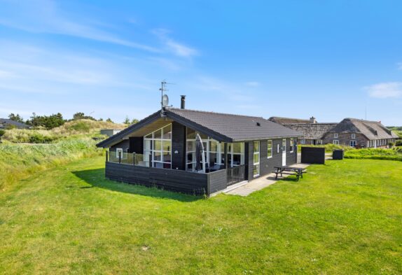Ferienhaus in Houvig, nah am Strand und mit Wärmepumpe