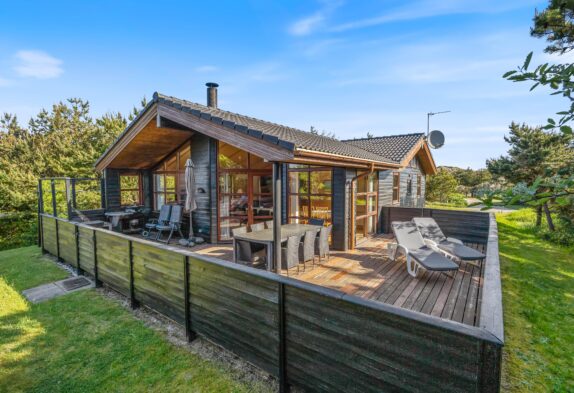 Schönes Haus mit geschlossener Terrasse und Wärmepumpe