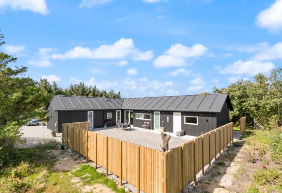 Tolles Ferienhaus mit Shelter und Außendusche in Lodbjerg Hede