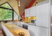 Älteres Ferienhaus mit Steinfußboden im Nurdach-Stil (Bild  3)