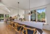 Unikt sommerhus med loft til kip og lækker terrasse (billede 9)