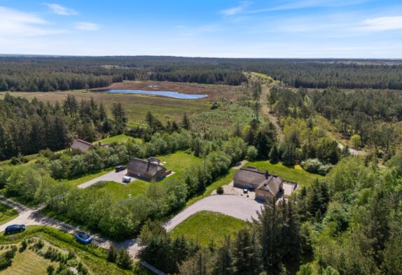 Gemütliches Ferienhaus mit Whirlpool und Sauna in Fjand