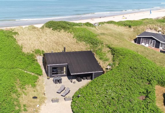 Ferienhaus in Premium Lage, nur 25 Meter bis zum Strand