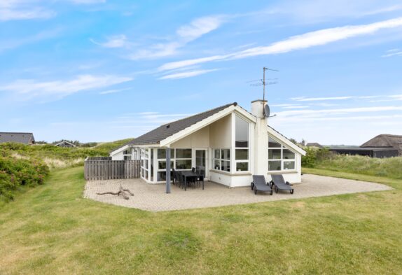 Modernes Ferienhaus auf großem Grund mit Sauna und Spa