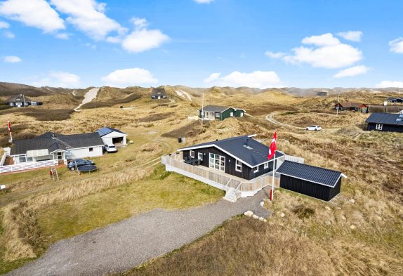 Dejligt 5 personers sommerhus kun 200 meter fra havet