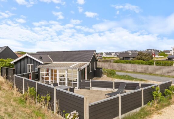 Strandnahes Ferienhaus im Herzen Søndervigs