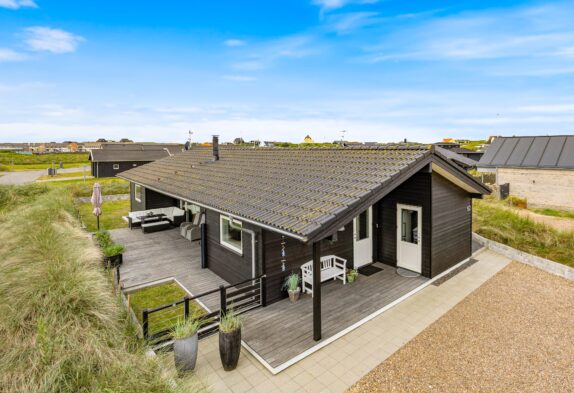 Schönes und strandnahes Ferienhaus mit Sauna