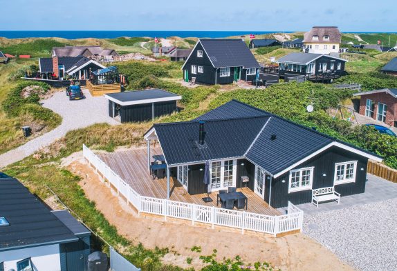 Schönes Ferienhaus mit Fjordblick – nur 200 Meter vom Strand