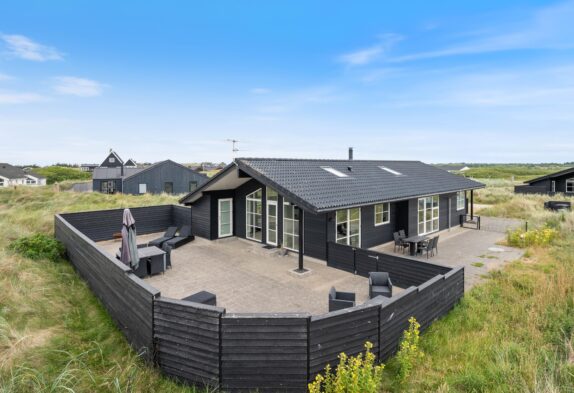 Kvalitetshus i Søndervig med sauna og spa – tæt på golfbanen