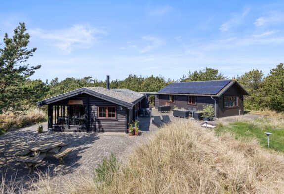 Gemütliches Blockhaus in Søndervig mit Aktivitätsraum