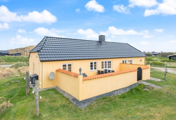 Klassisches Ferienhaus mit geschlossener Terrasse und Sauna