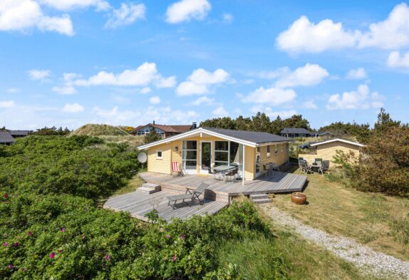 Ferienhaus auf großem Naturgrundstück