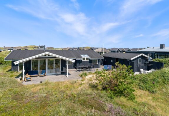 Charmantes, gepflegtes Ferienhaus in Søndervig – 200 m zum Strand